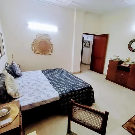 Stay Nearby Lutyen'S Delhi Just 15Min From Connaught Place New Delhi Exterior photo
