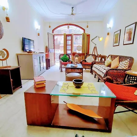 Stay Nearby Lutyen'S Delhi Just 15Min From Connaught Place New Delhi Exterior photo