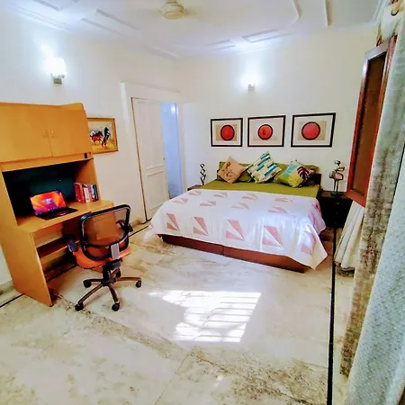 Stay Nearby Lutyen'S Delhi Just 15Min From Connaught Place New Delhi Exterior photo