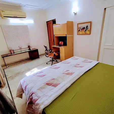 Stay Nearby Lutyen'S Delhi Just 15Min From Connaught Place New Delhi Exterior photo