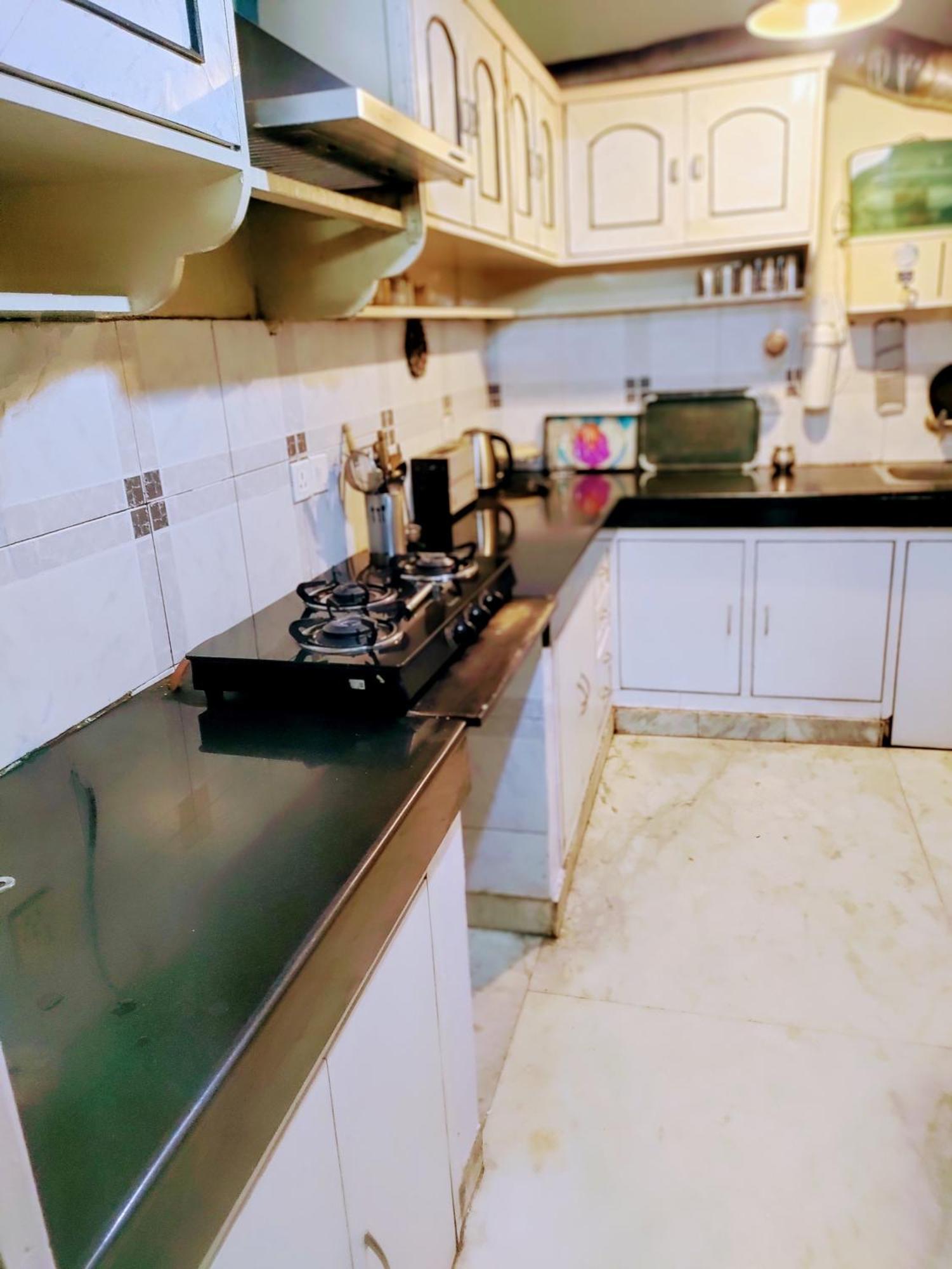 Homestay Nearby Lutyen's Delhi Just 15min From Connaught Place