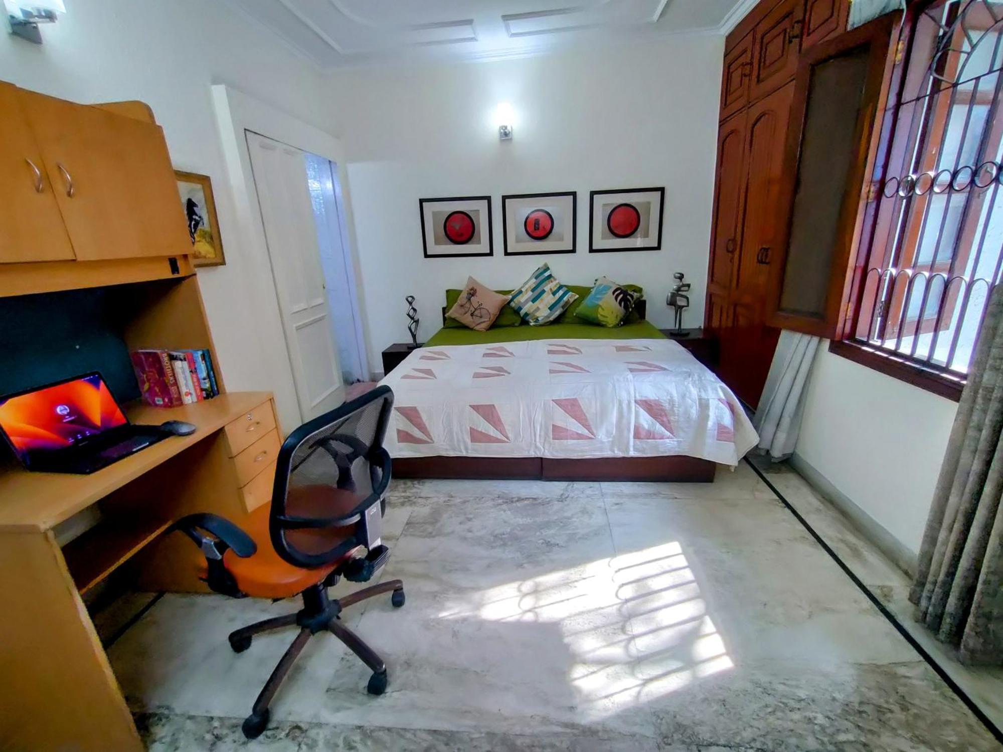 Nearby Lutyen's Delhi Just 15min From Connaught Place Homestay *