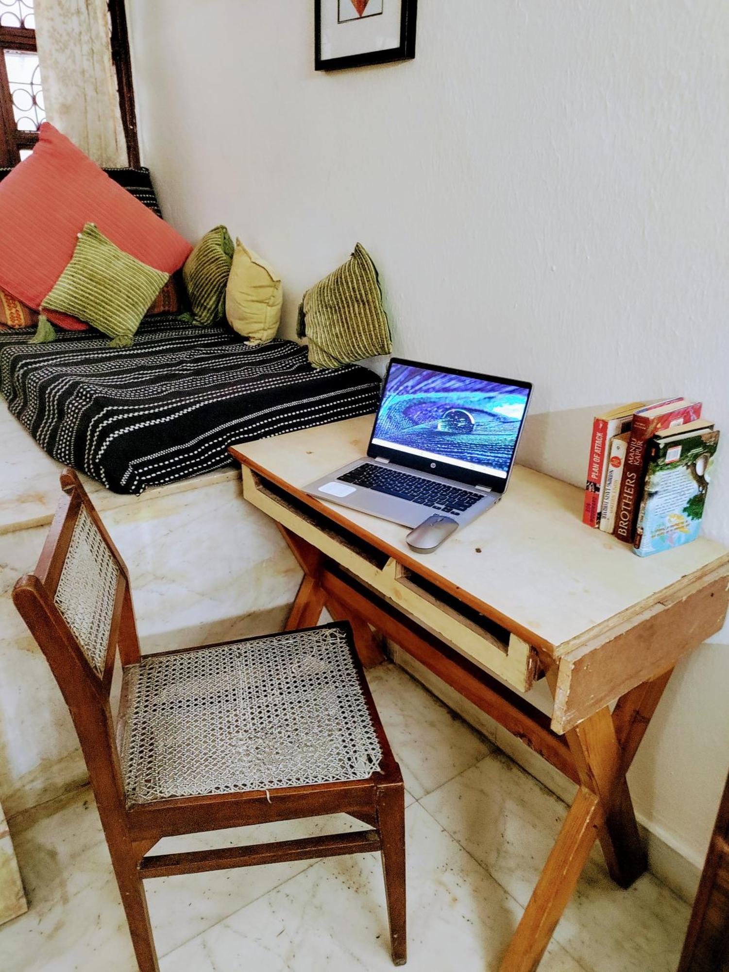 Homestay Nearby Lutyen's Delhi Just 15min From Connaught Place *