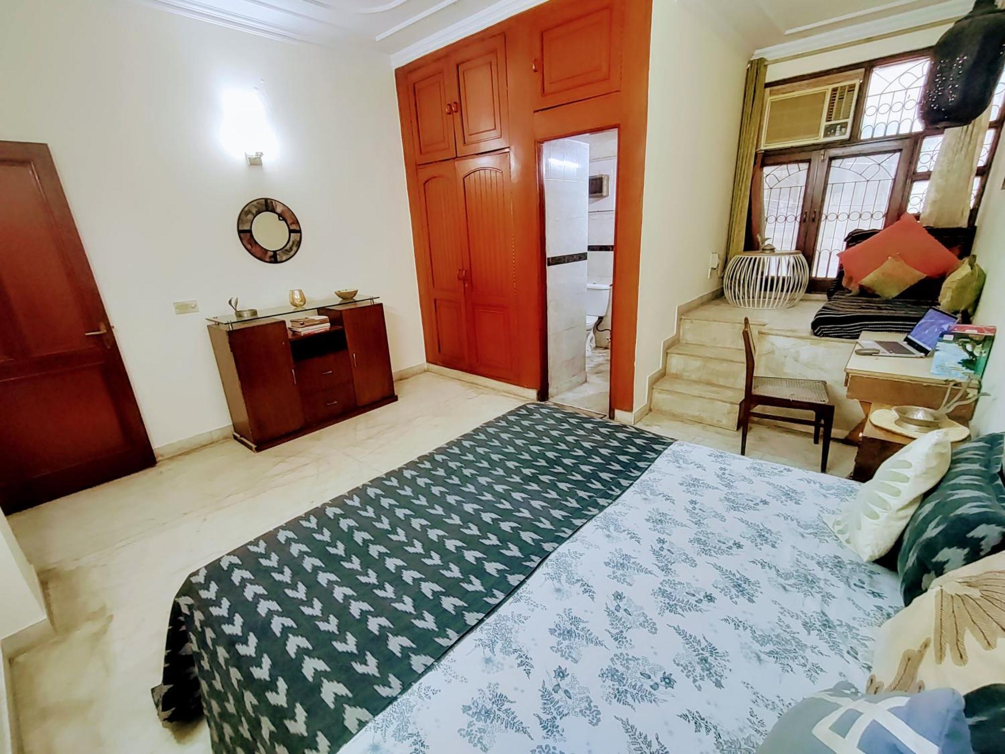 Homestay Nearby Lutyen's Delhi Just 15min From Connaught Place *