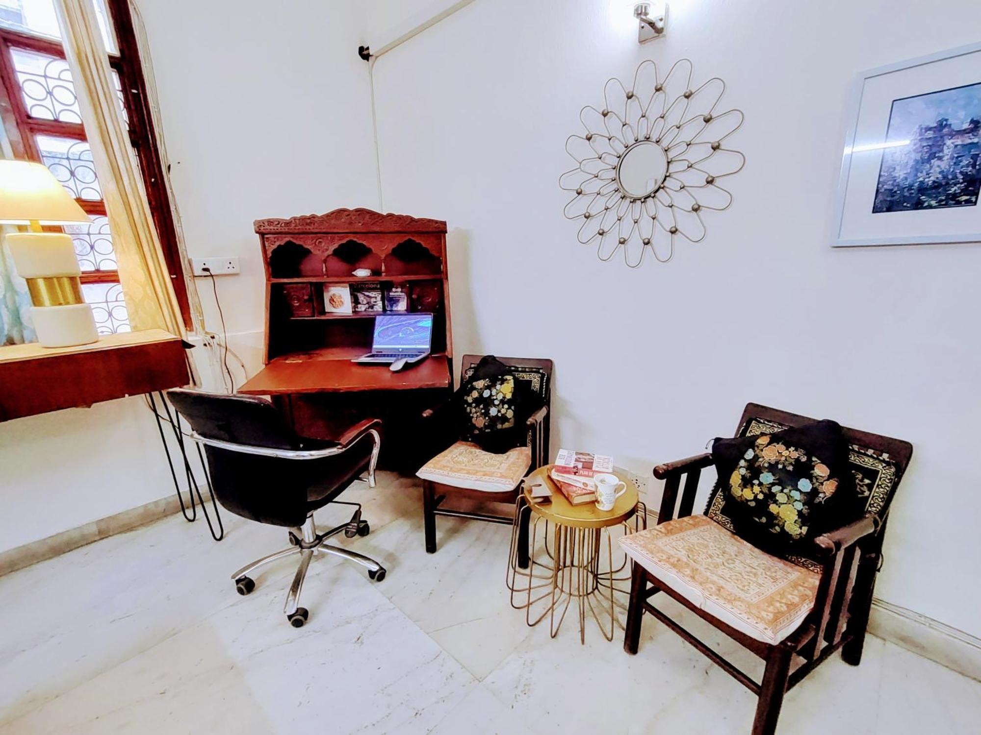 Homestay Nearby Lutyen's Delhi Just 15min From Connaught Place