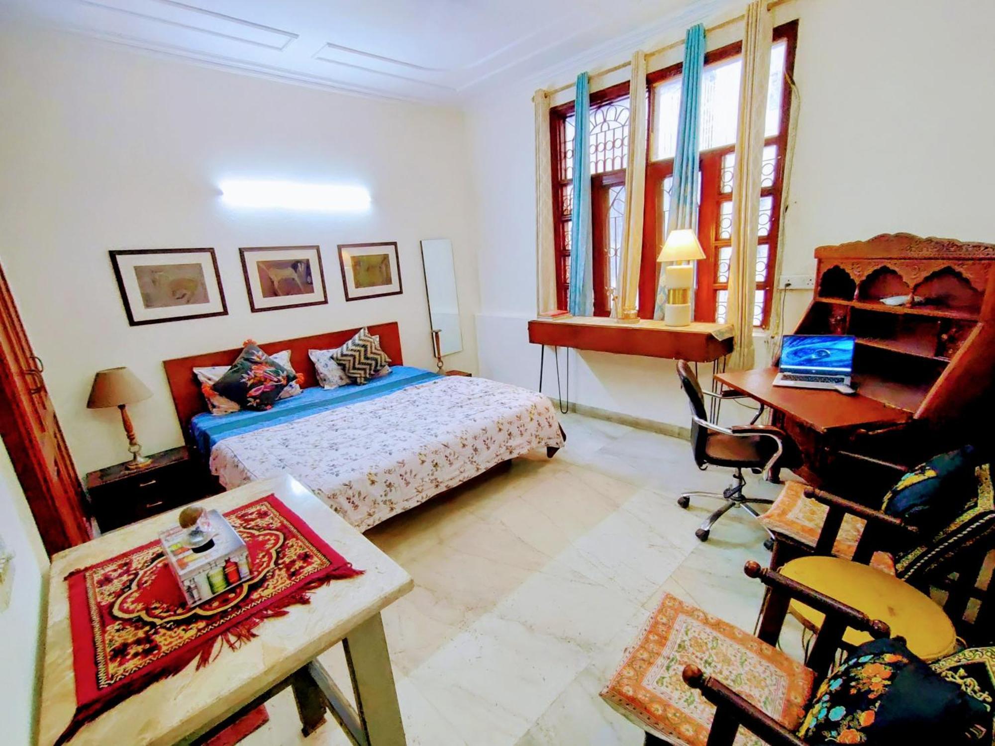 Nearby Lutyen's Delhi Just 15min From Connaught Place Homestay
